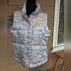 Charter Club White and Silver Leopard Puffer Vest